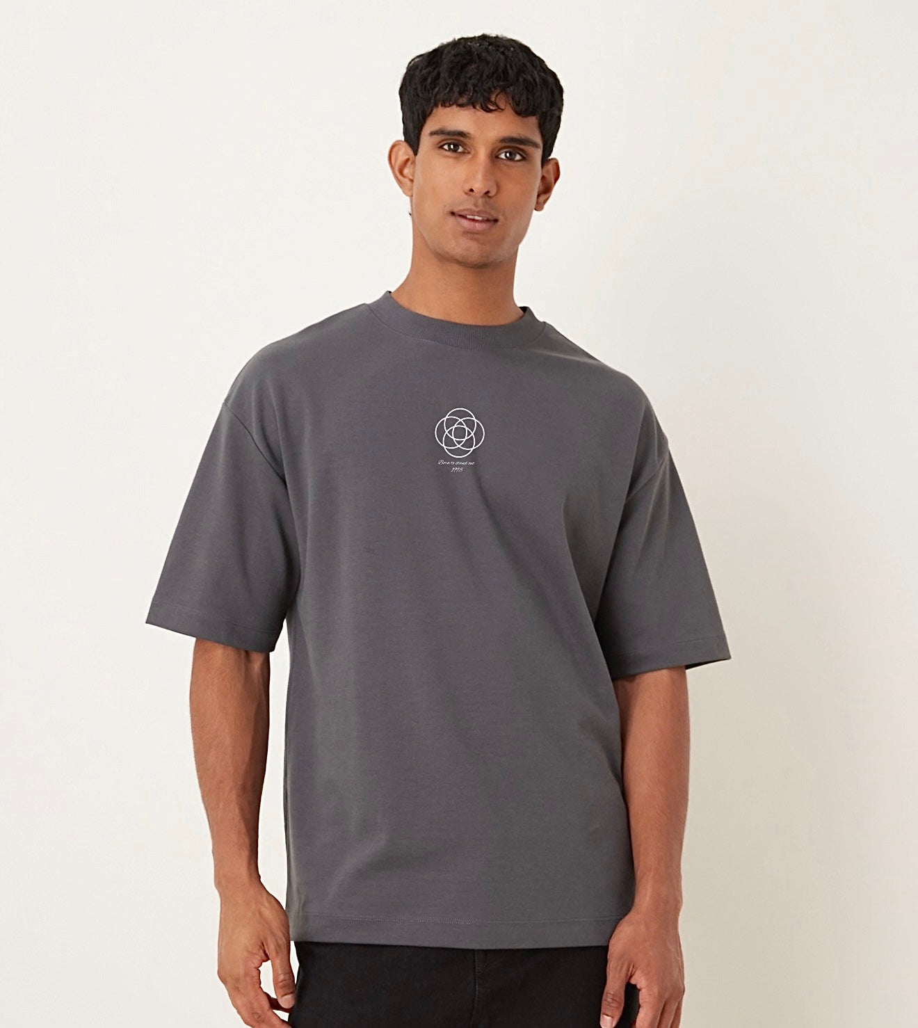 Oversize- T-Shirt aus schwerem Baumwollmix in Anthrazit