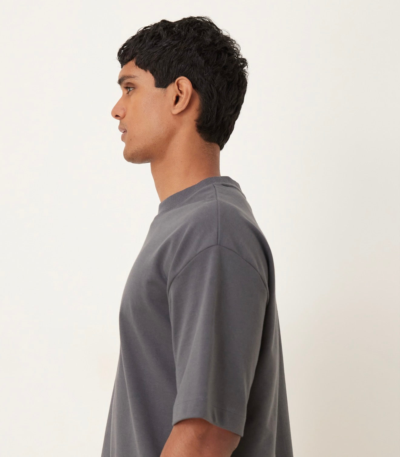Oversize- T-Shirt aus schwerem Baumwollmix in Anthrazit